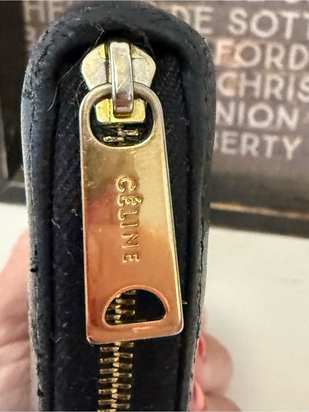 Celine vintage authenticated two tone continental zippy wallet - Picture 3 of 14